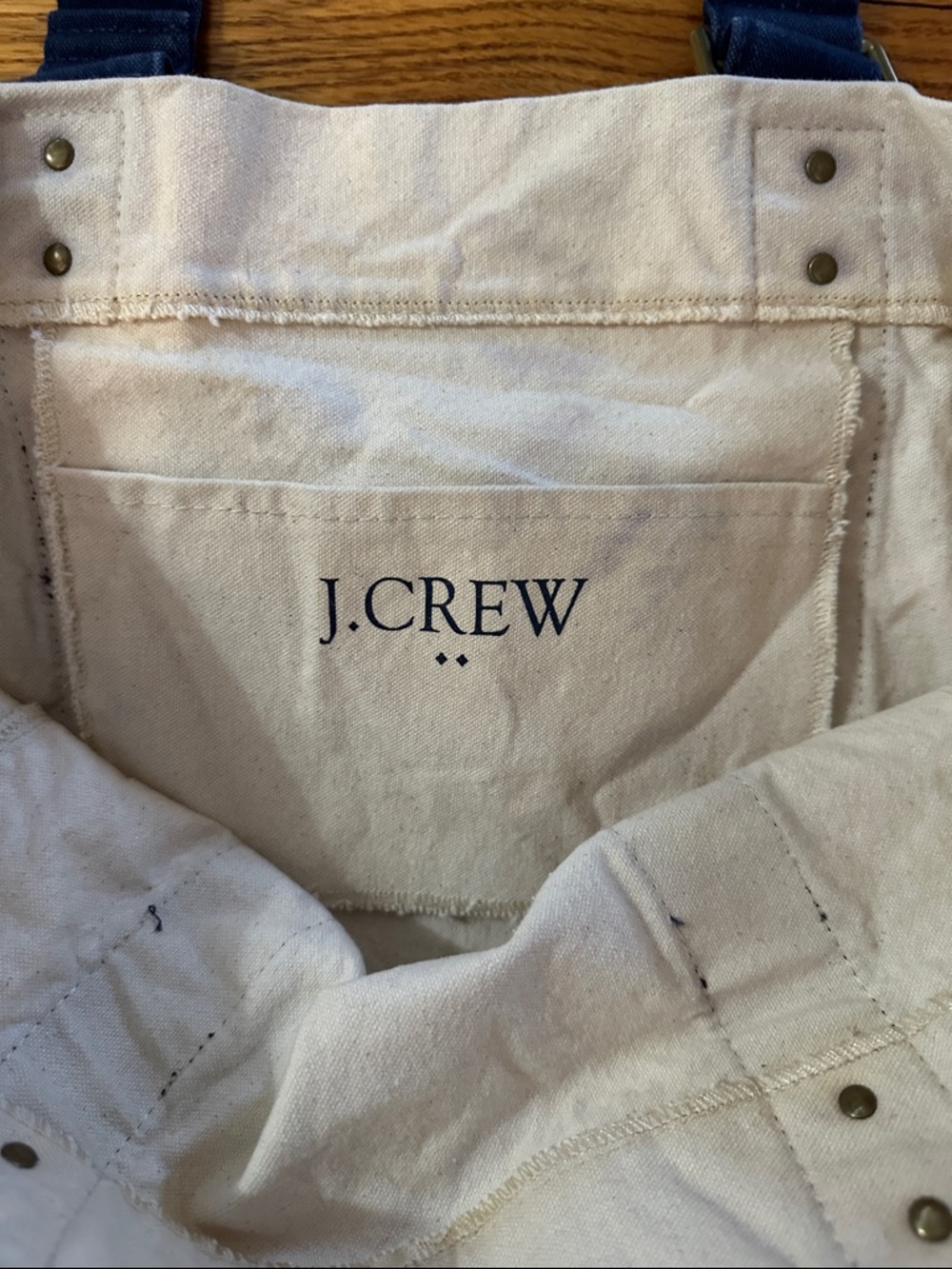 🌺 J. Crew Cream Canvas Tote with Navy Details - Picture 4 of 8